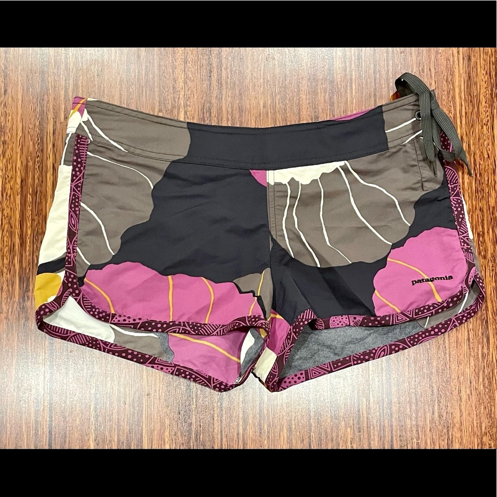 Patagonia board shorts swim size 6 VGUC
